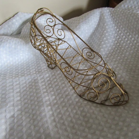 🎁 Bundle 2 for $24.00 -Wire shoe décor - Picture 6 of 8